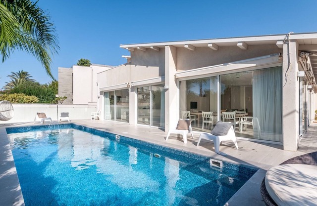 Magical Villa close Beach - Pool heated
