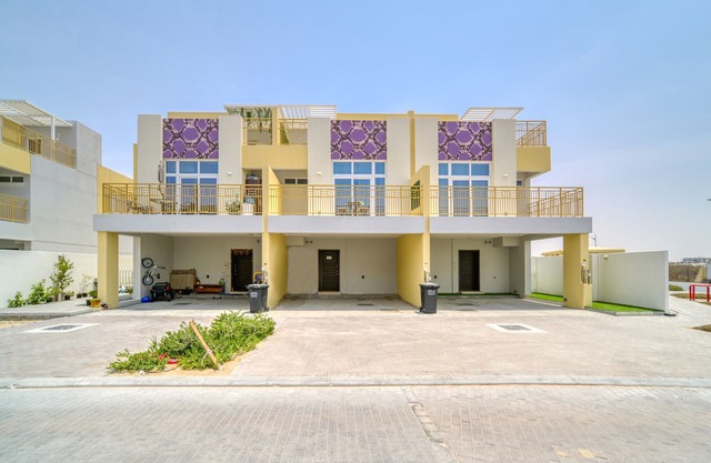 Magnificent 3BR Townhouse at DAMAC Hills 2 Aquilegia by Deluxe Holiday Homes