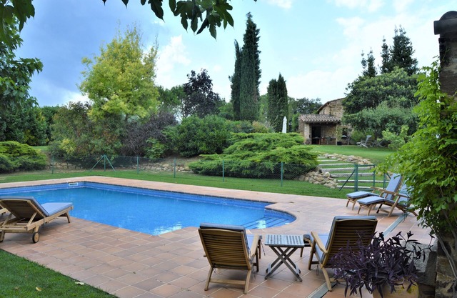 Magnificent and beautifully restored old mas in most exclusive part of Catalonia