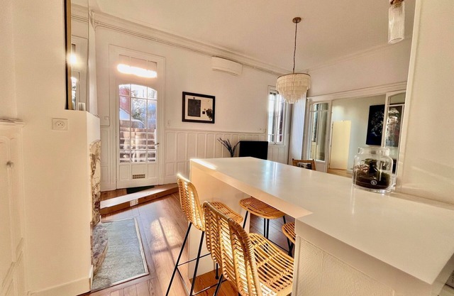 Magnificent apartment with large terrace, renovated, quiet and central.
