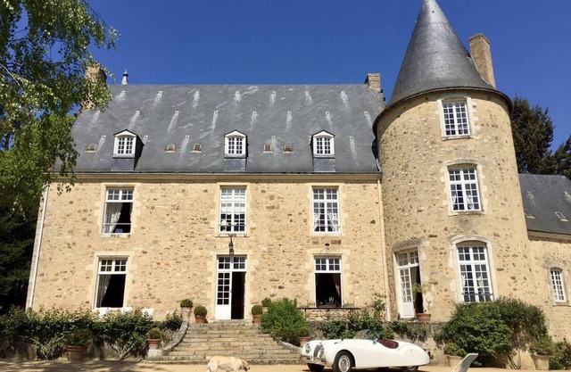Magnificent family Chateau with all comforts