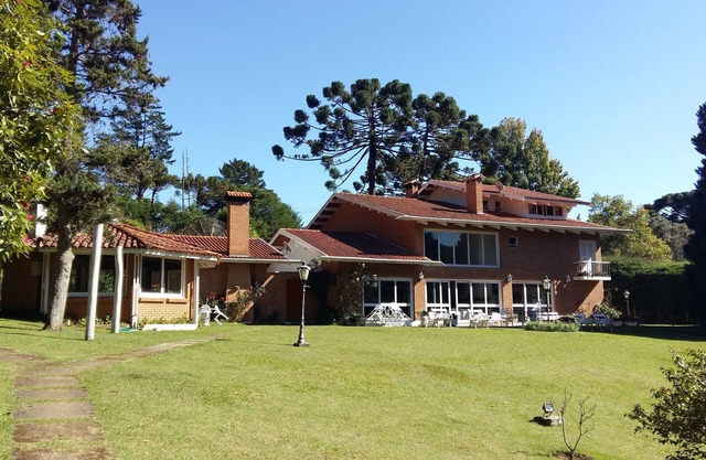 MAGNIFICENT HOUSE SURROUNDED BY NATIVE FOREST, FOR WHOM YOU WANT QUIET