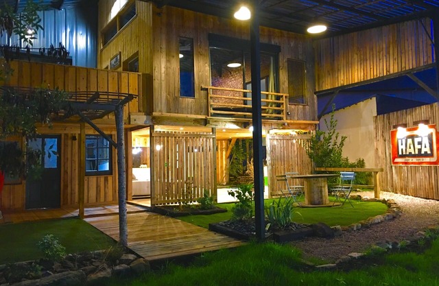 Magnificent loft near train station (24 h circuit/River bank)