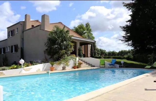 Magnificent Villa 15 minutes from the beach