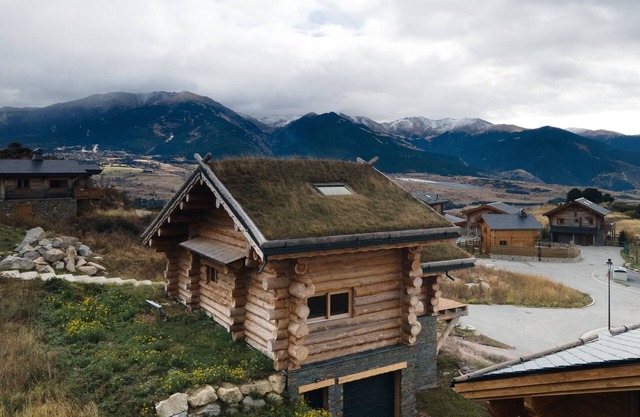 Magnifique Chalet en Rondins Neuf à Deux pas du Centre de Font Romeu