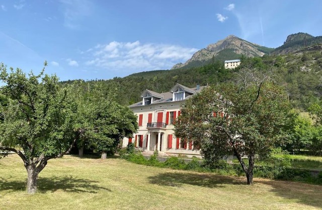 Magnifique appartement 8 couchages dans villa historique
