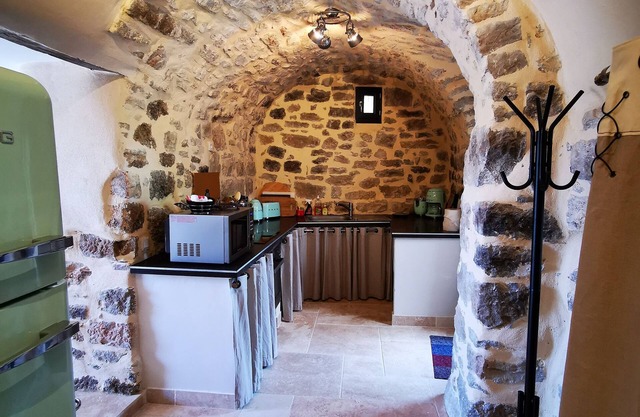 Magnifique Gîte en Pierres 6 Personnes Avec Piscine Privée Ardèche Plein sud