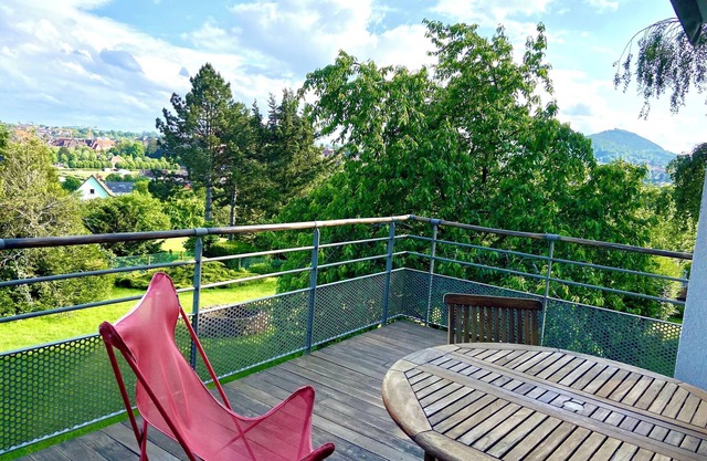 Magnifique Maison Avec Grand Jardin au Pied des Sentiers de Randonnées