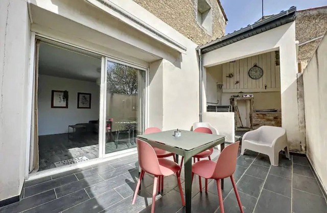 Magnifique Patio Climatisé Avec Terrasse