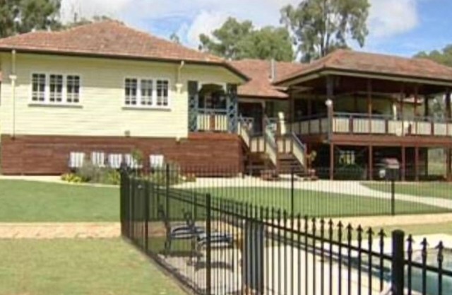 Magpie Creek Thoroughbred Farmstay Family Unit