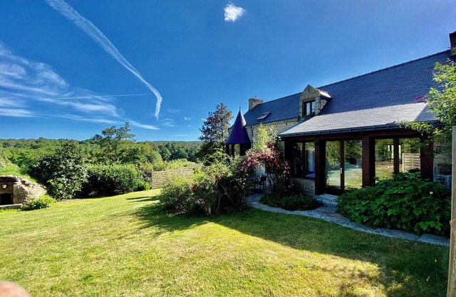 Maison à la Campagne Avec Piscine - Camélias
