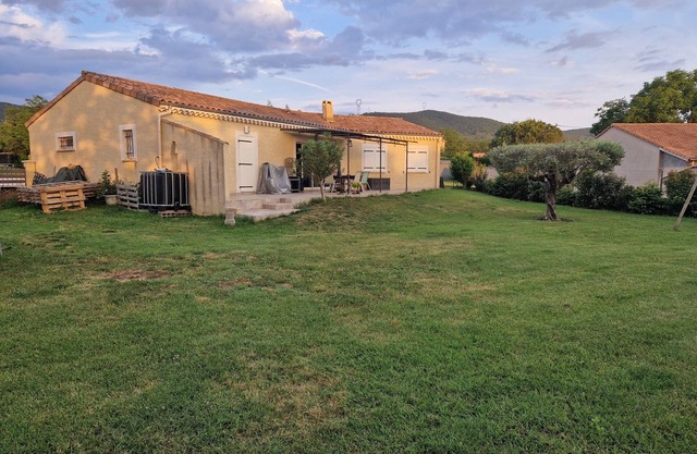 Maison à la Campagne Avec Piscine