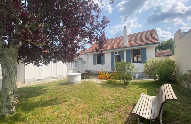 Maison Atypique Située à la Plaine sur mer à 150 m de la Plage