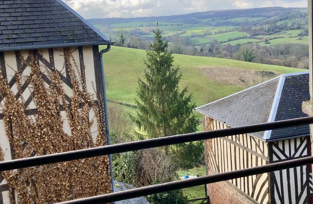 Maison Atypique Avec vue Splendide sur la Vallée