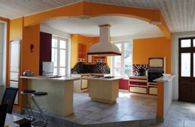 Maison au Cœur D'une Pension Équestre