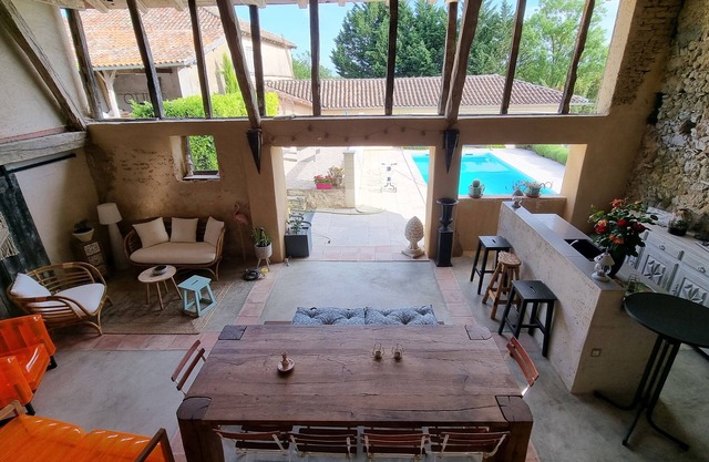 Maison Avec Grange & Piscine vue Pyrénées
