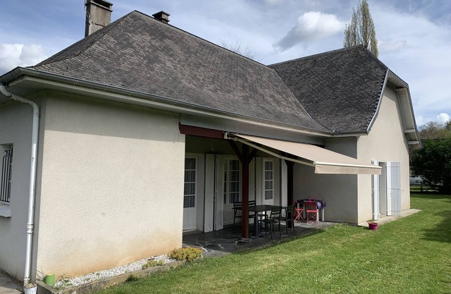 Maison Avec Terrasse et Jardin au Pied de la Montagne