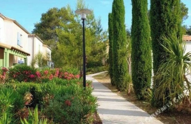 Maison Calme en Nature Avec Piscine et Parking