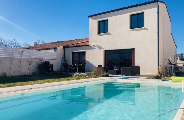 Maison Chaleureuse Avec Piscine
