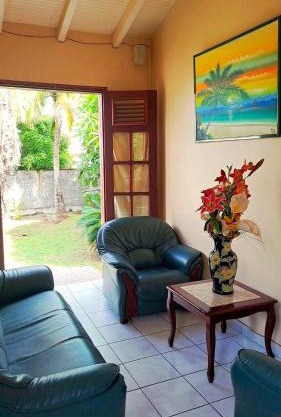 Maison charmante avec jardin cloture a Anse Bertrand