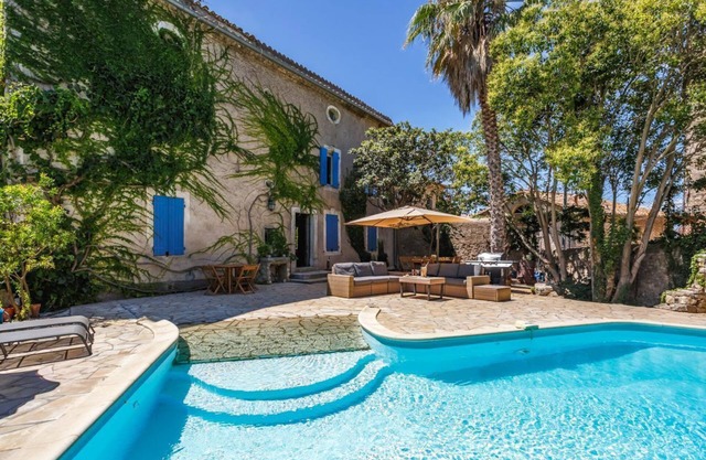 Maison Clairette - Six Bedroom Villa, Sleeps 12