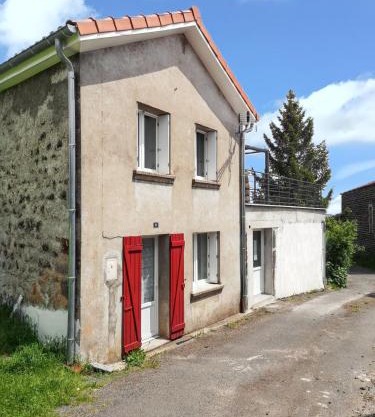 Maison confortable à Vergezac avec terrasse