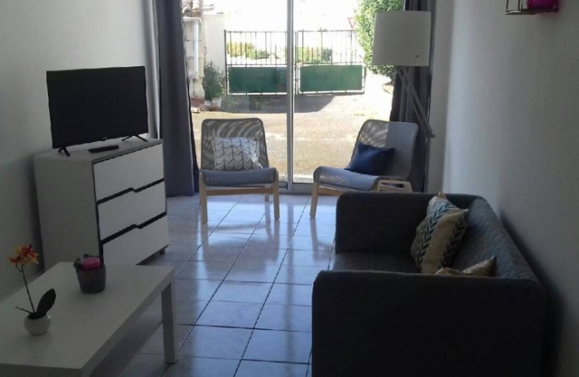 Maison de Bourg Spacieuse, 6 Personnes Deux-sèvres