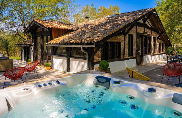 Maison de Campagne Avec Jacuzzi