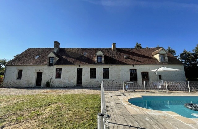 Maison de Vacances Familiale Avec Piscine au Coeur du Perche - 10 Personnes