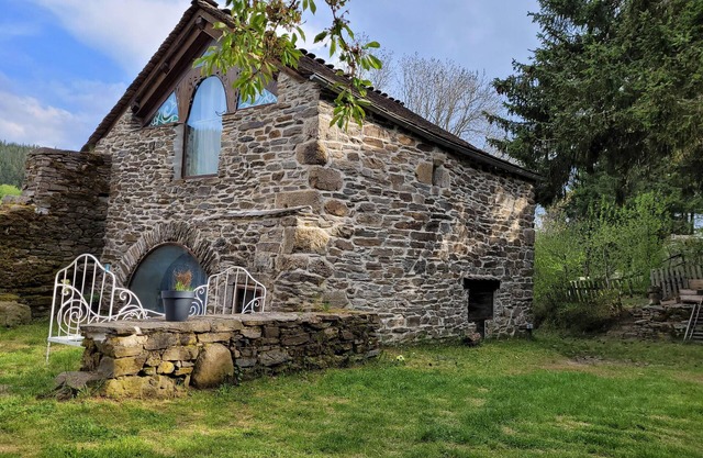 Maison de Vacances Face au Mont Lozère au Milieu des Bois