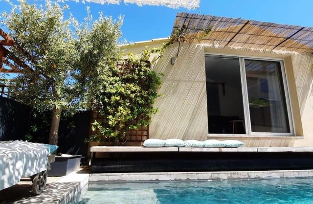 Maison de village 4 étoiles avec piscine privee