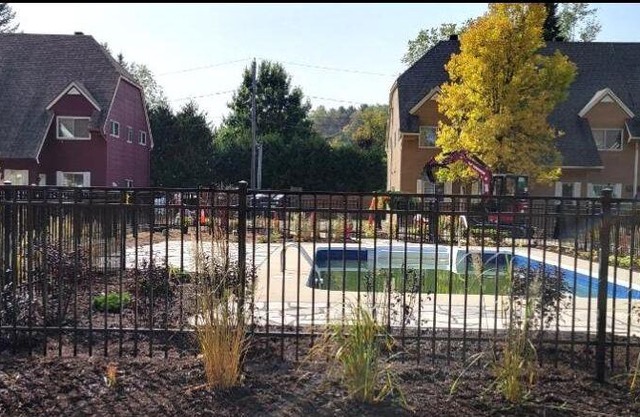 Maison de Ville Piscine Creusée/foyer