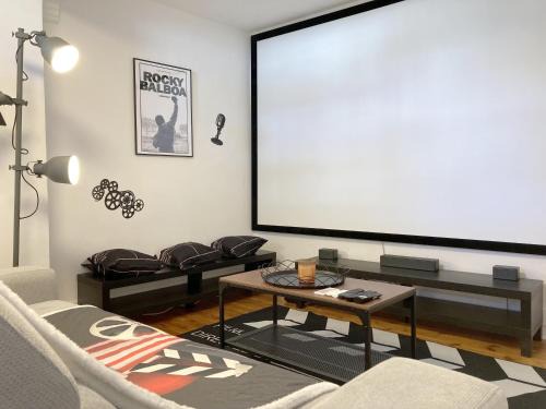 Maison entière avec espace cinéma