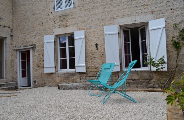 Maison Entière de Village