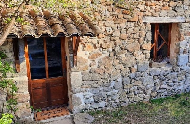 Maison familiale chaleureuse idéalement située