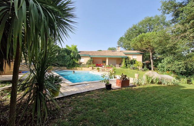 Maison Familliale Avec Piscine à Proximité de Toulouse
