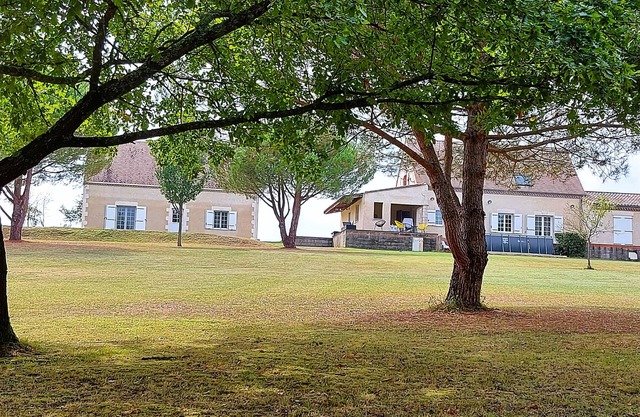 Maison de Charme Climatisée, Magnifique Parc Calme