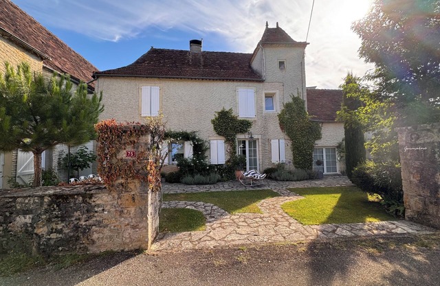 "Maison Germaine". Beautifully renovated family home. A haven in the heart of the Lot.