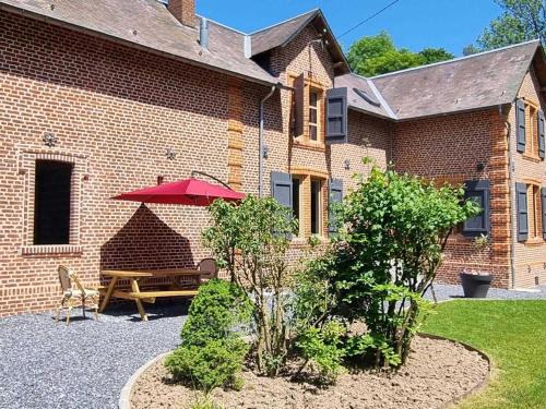 Maison indépendante en lisière de bois avec jardin, vélos, baby-foot et cheminée près de Paris. - FR-1-532-20