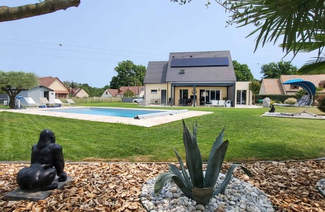 Maison Individuelle au Calme Avec Piscine à 15 Minutes du Centre Ville du Mans