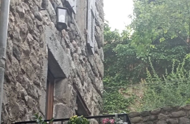 Maison Rénovée 7 Couchages rue Piétonne Centre du Cheylard