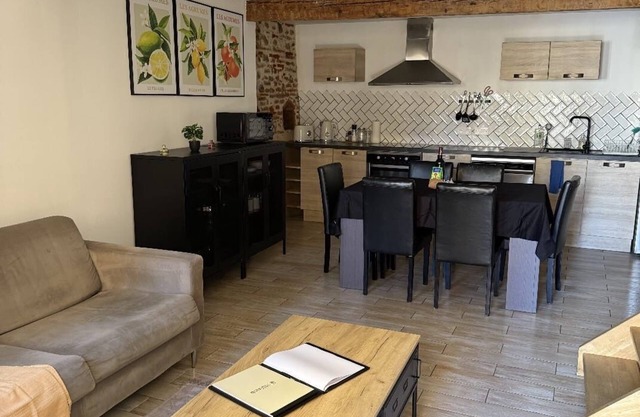 Maison Soleil Elne - 2 BR/2 BA/70m2 - charm & comfort, 10 min to the beach