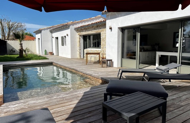Maison Spacieuse Avec Piscine et Spa à 5 Minutes de La Rochelle