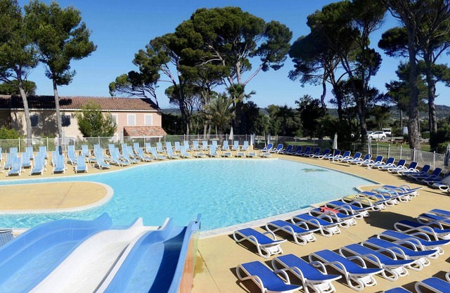 Maisonnette Duplex | Accès Mini-Golf + Piscine
