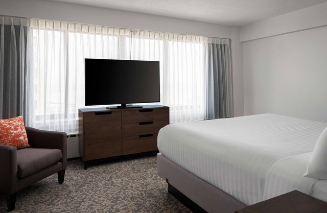 Making The Best Memories Along The Way! Free Breakfast, Pets Allowed