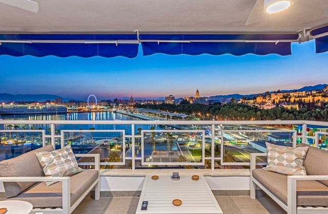 Malagueta - Holiday apartment Malaga City