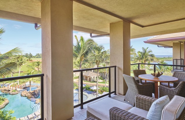 Maliula 2-Bdrm Superior,Unique Contempprary Traditional Hawaiian Interiors