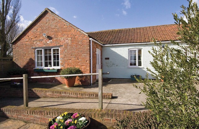 Mallard Cottage - E3751