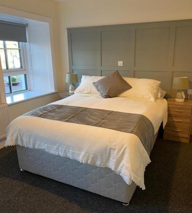 Maloney's the Square Bed & Breakfast