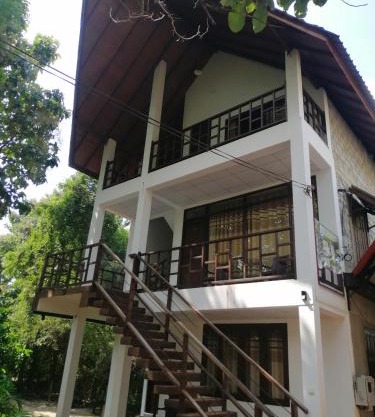 Malwathu Oya Forest Garden